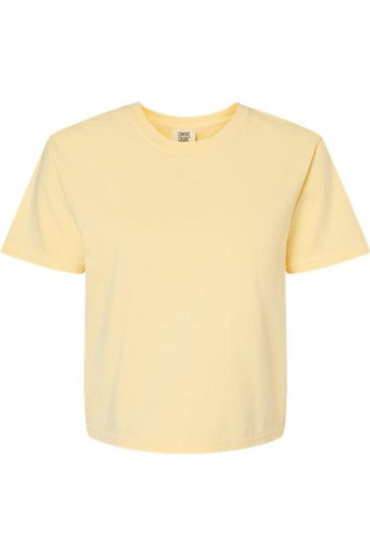 Comfort Colors heavyweight boxy t-shirt in pale yellow, made from 100% ring-spun cotton with a classic rib collar.