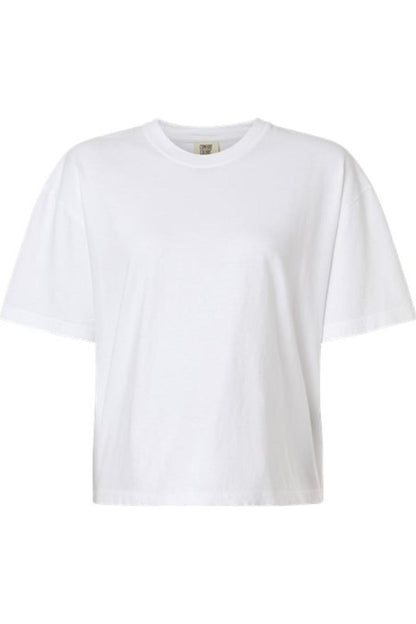 Comfort Colors heavyweight white boxy t-shirt in 100% cotton with a classic rib collar and seamless mid-length fit.
