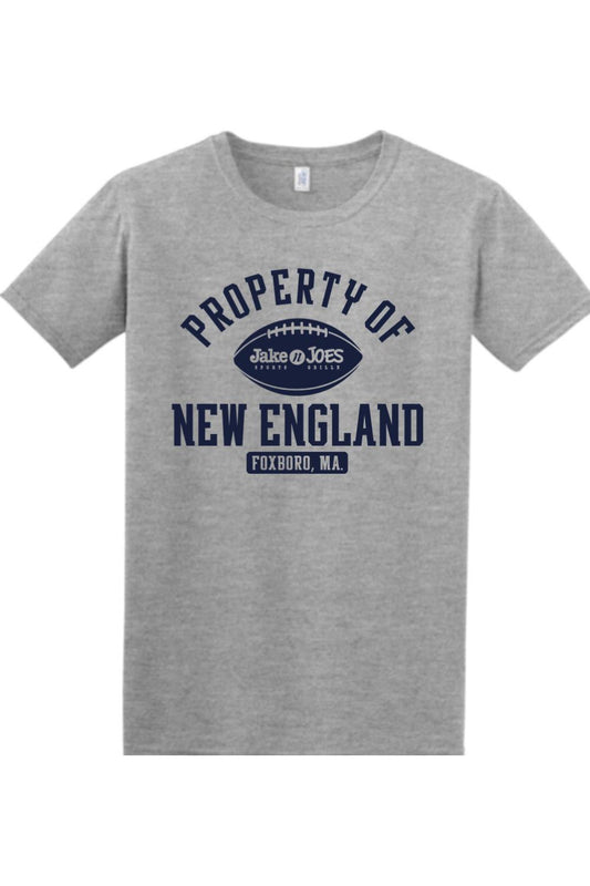 Sport grey men's cotton blend t-shirt featuring a navy Property of New England Jake n JOES football graphic.